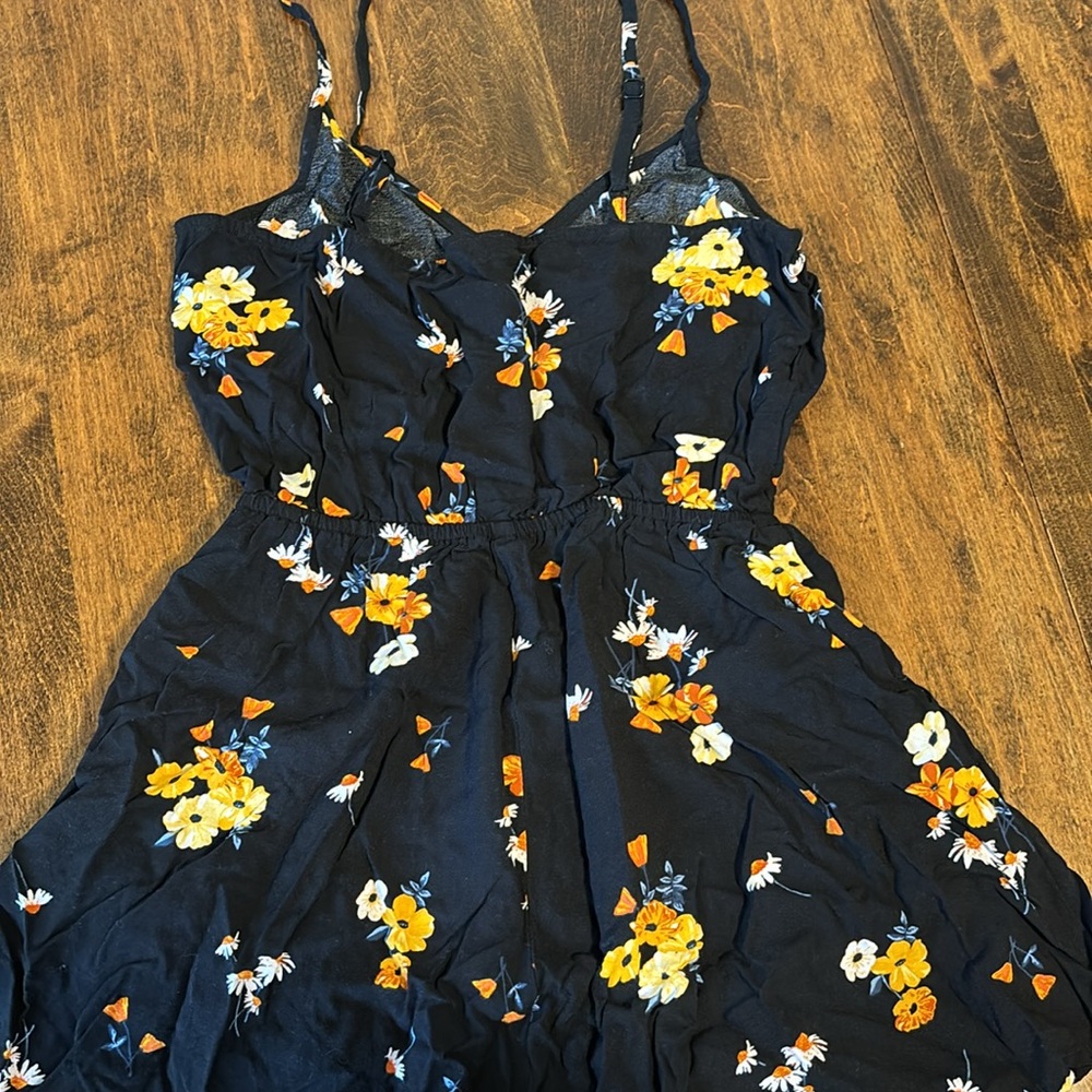 H&M romper. - Picture 6 of 7